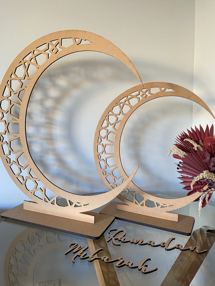 Freestanding Moon Crescent 🌙