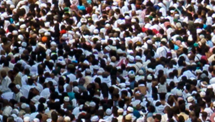 Horizontal Kaaba Canvas - Pilgrims Gathering Around the Kaaba